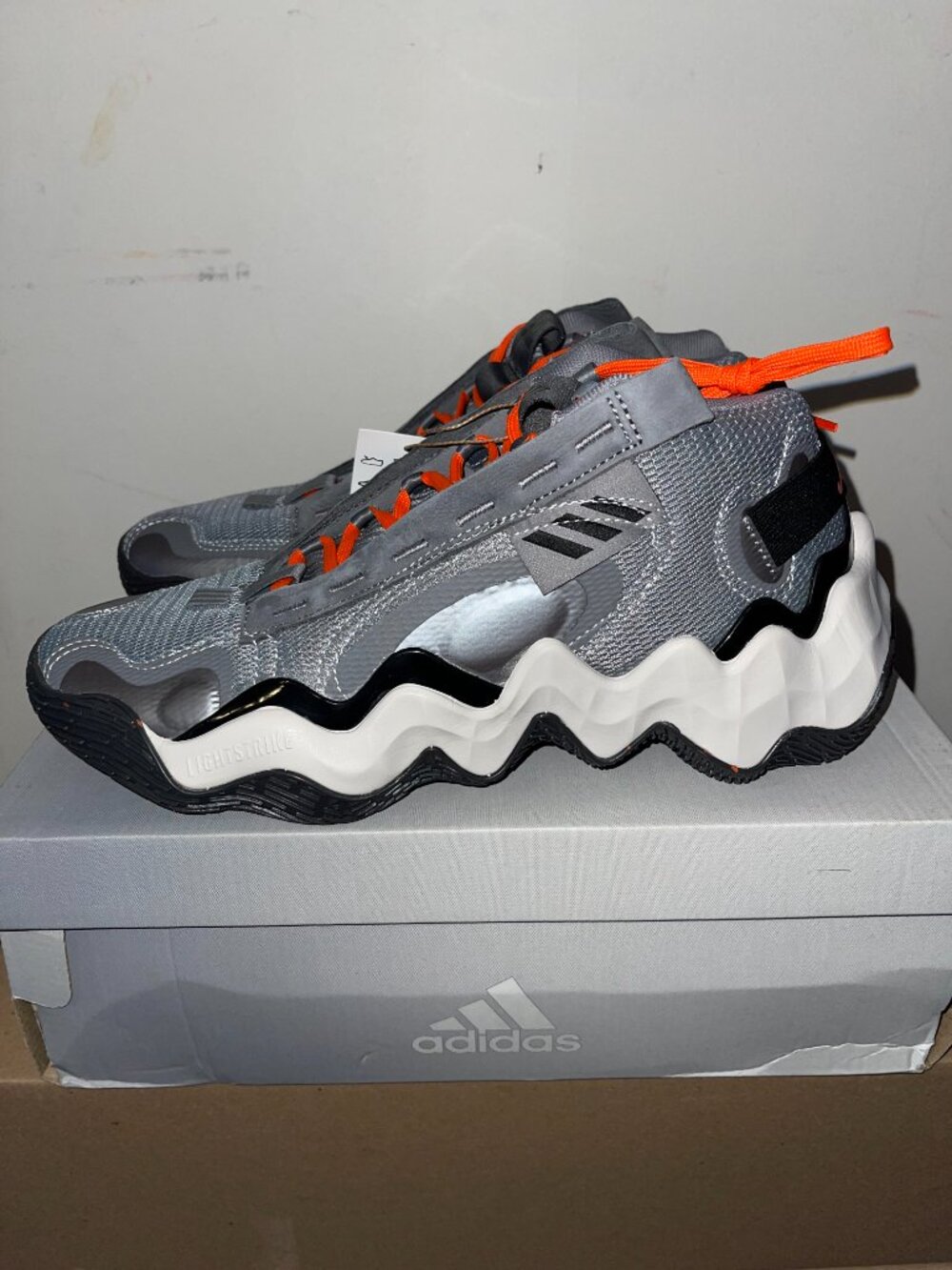 NEW WOMEN'S ADIDAS EXHIBIT B CANDACE PE BASKETBALL SHOES GZ2351 SIZE 9, 9.5 GREY